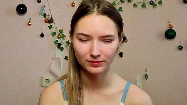  kikiclark   online show from 02-08-26, 12:14