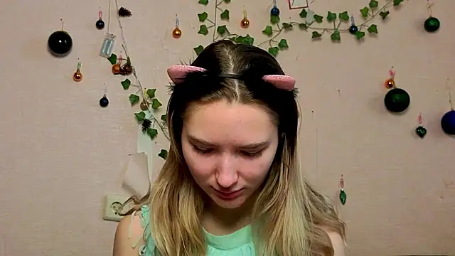  kikiclark   online show from 02-14-26, 09:20