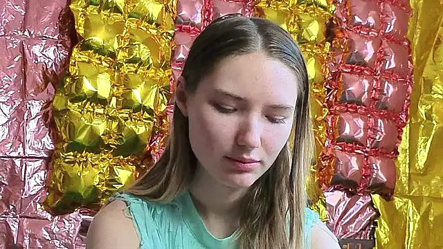  kikiclark   online show from 03-21-26, 09:14