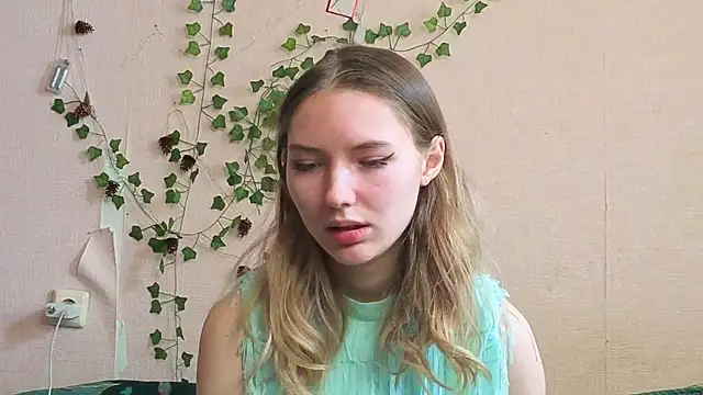  kikiclark   online show from 03-07-26, 09:05