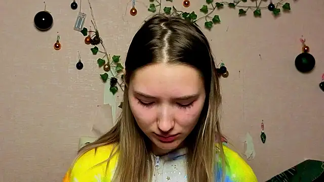  kikiclark   online show from 02-07-26, 06:16