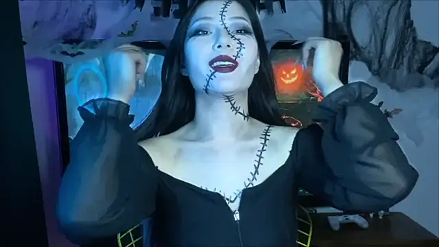 WonderMira online show from 10-26-25, 01:44