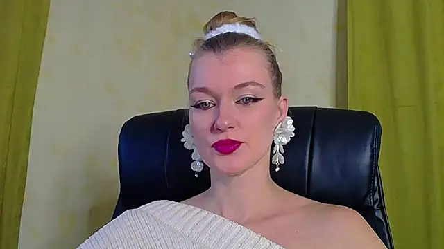 MysticVenus  online show from 12-20-25, 09:23