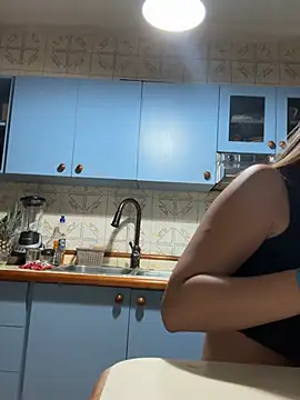 Snapshot of hottiee_melannie chatting on 02-27-26, 04:12 hottiee melannie online show from 02-27-26, 04:12