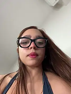 hottiee melannie online show from 04-15-26, 03:34