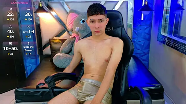 Snapshot of Kygo_Williams chatting on 10-21-25, 02:16 Kygo Williams online show from 10-21-25, 02:16