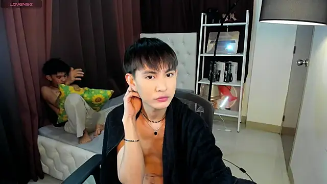 xxxhugecocktwinkxxx online show from 10-08-25, 05:24