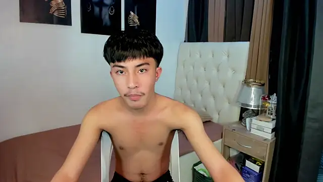 xxxhugecocktwinkxxx online show from 11-27-25, 04:18