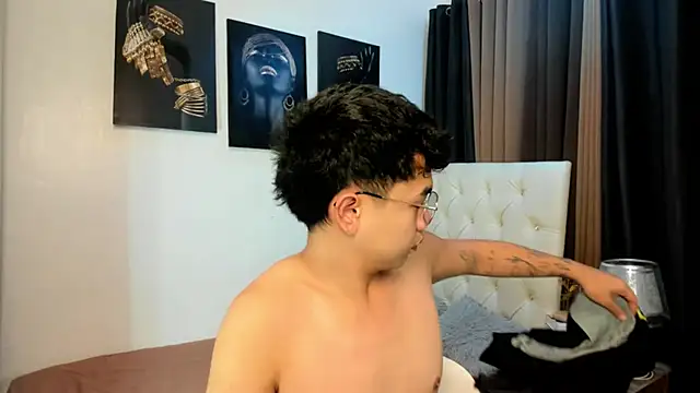 Snapshot of mightyhotcock chatting on 10-12-25, 05:03 mightyhotcock online show from 10-12-25, 05:03