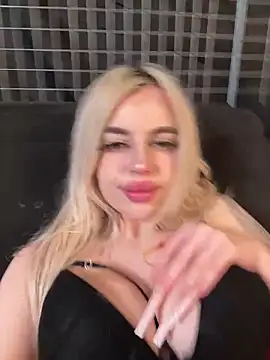 Steffi Snowbunny online show from 02-01-26, 10:08