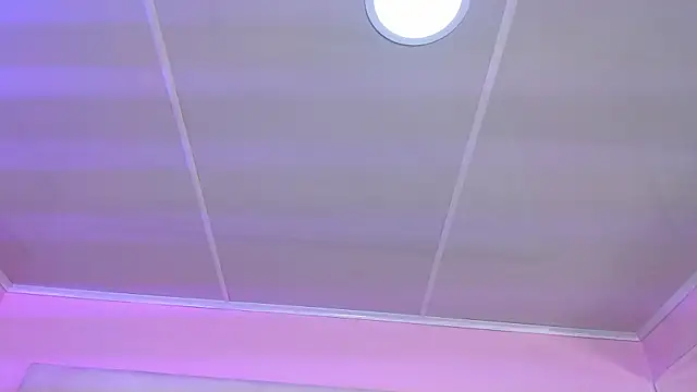 Miaa Smithh   online show from 10-27-25, 12:28