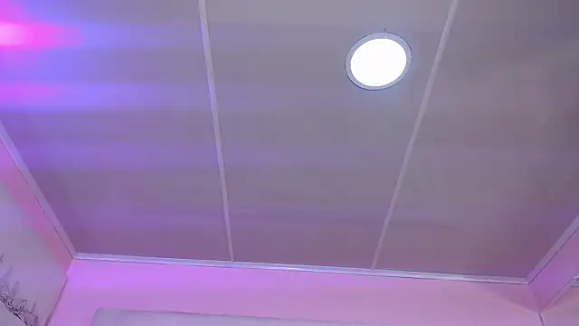 Miaa Smithh   online show from 11-14-25, 12:09