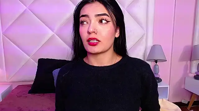 Miaa Smithh   online show from 11-11-25, 12:33