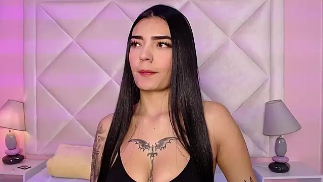 Miaa Smithh   online show from 10-28-25, 11:53