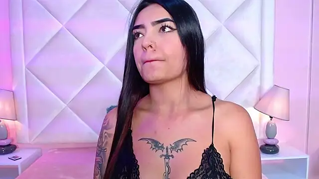 Miaa Smithh   online show from 10-02-25, 12:30