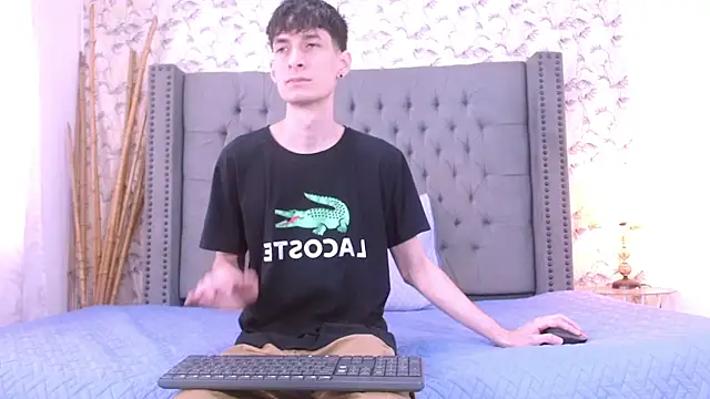 Luke Carter online show from 11-08-25, 01:03