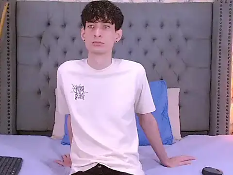 Luke Carter online show from 09-30-25, 01:17