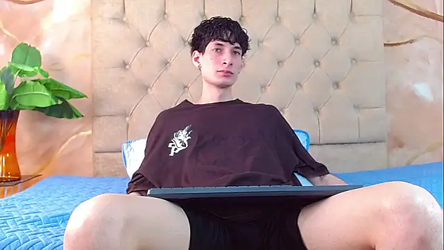 Luke Carter online show from 06-01-26, 01:33