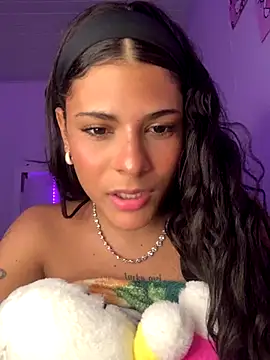 luluzinhax online show from 10-23-25, 01:10