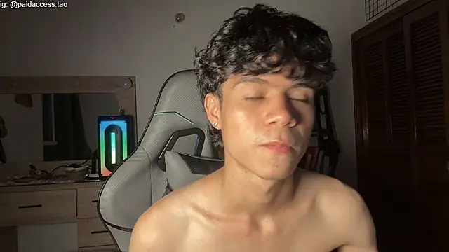 OopsAgain  online show from 06-26-26, 12:38