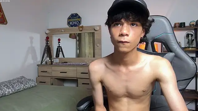 OopsAgain  online show from 05-28-26, 07:53