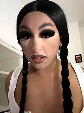 Snapshot of Britany_dirty chatting on 09-10-25, 07:35 Britany dirty online show from 09-10-25, 07:35