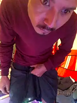 Snapshot of Calivazil chatting on 10-06-25, 04:46 Calivazil online show from 10-06-25, 04:46