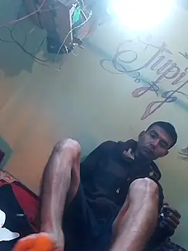 Snapshot of Calivazil chatting on 01-06-26, 06:39 Calivazil online show from 01-06-26, 06:39