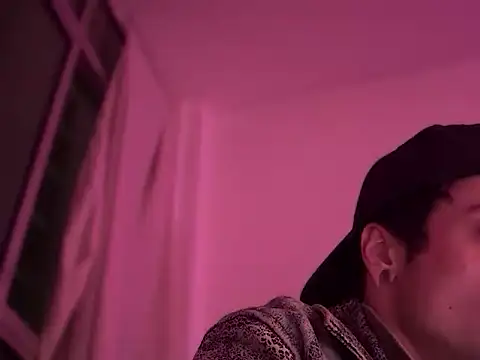 chrisalmeid  online show from 11-05-25, 03:31