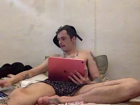 chrisalmeid  online show from 10-13-25, 12:56