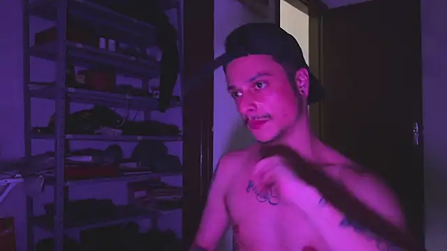 chrisalmeid  online show from 09-21-25, 01:00