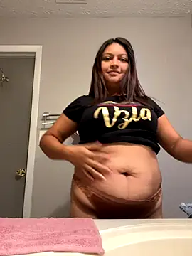 Snapshot of pocahonta69mermaid chatting on 10-09-25, 03:23 pocahonta69mermaid online show from 10-09-25, 03:23