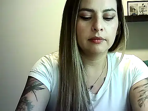 Snapshot of Valery__Rouse_ chatting on 07-02-26, 03:23 Valery Rouse online show from 07-02-26, 03:23