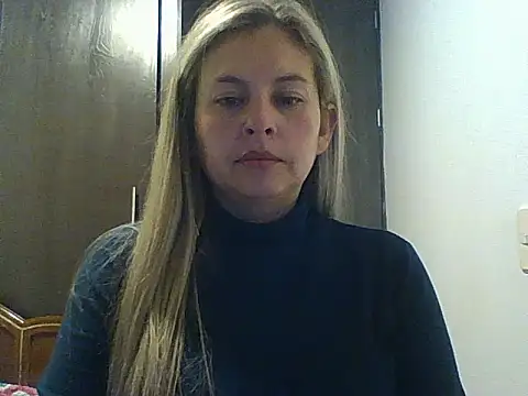Snapshot of Valery__Rouse_ chatting on 09-19-25, 04:05 Valery Rouse online show from 09-19-25, 04:05