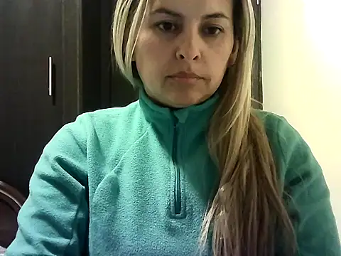 Valery  Rouse  online show from 11-04-25, 01:20