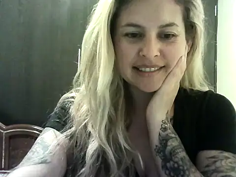 Valery  Rouse  online show from 11-30-25, 10:10