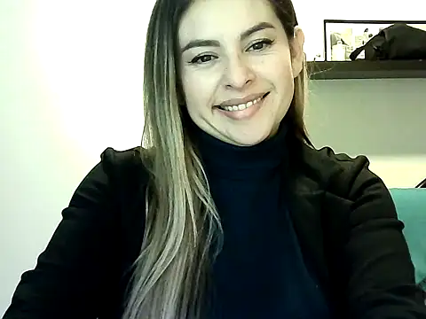 Snapshot of Valery__Rouse_ chatting on 07-15-26, 01:56 Valery Rouse online show from 07-15-26, 01:56