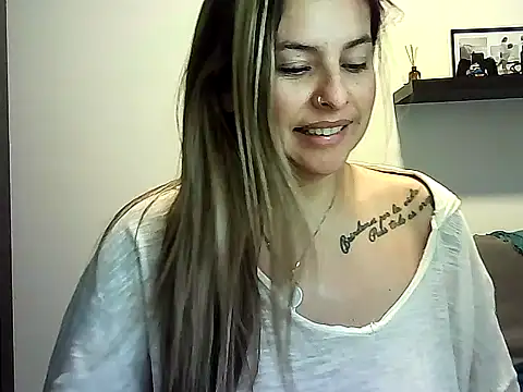 Snapshot of Valery__Rouse_ chatting on 06-07-26, 03:17 Valery Rouse online show from 06-07-26, 03:17