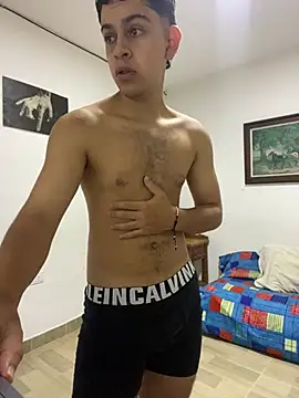 Young handsome online show from 02-28-26, 01:33