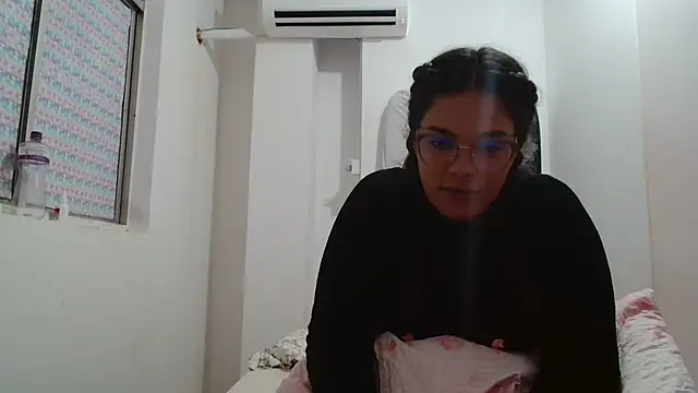 SecretBrunette online show from 11-05-25, 04:59