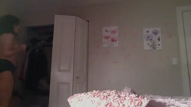 Snapshot of gigifox220 chatting on 09-18-25, 06:38 gigifox220 online show from 09-18-25, 06:38