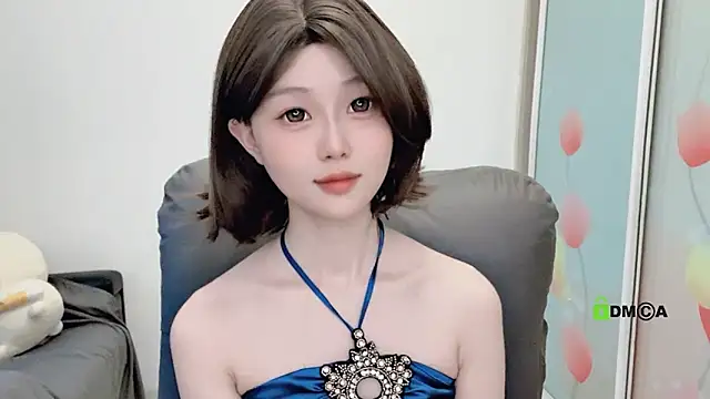 Snapshot of gummy-candy chatting on 10-18-25, 02:24 gummy-candy online show from 10-18-25, 02:24
