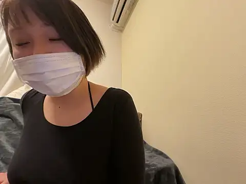 Snapshot of omuomurice chatting on 02-08-26, 12:47 omuomurice online show from 02-08-26, 12:47