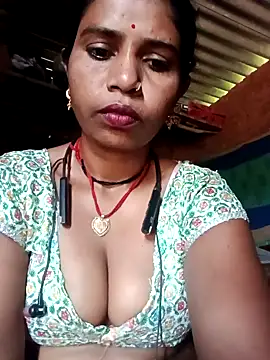 Snapshot of Pinki_yadavni chatting on 09-24-25, 06:53 Pinki yadavni online show from 09-24-25, 06:53