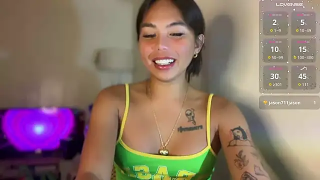  petitegirlx69  online show from 10-26-25, 06:52