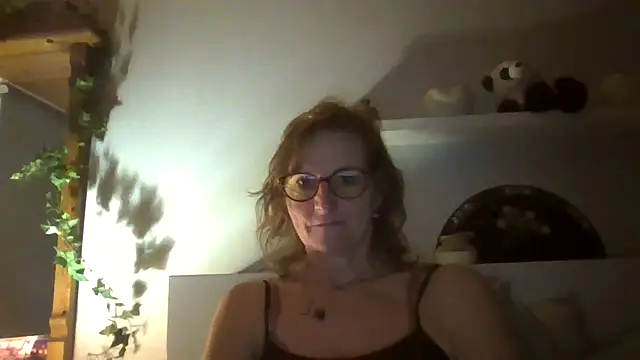 Valinella online show from 09-18-25, 08:01