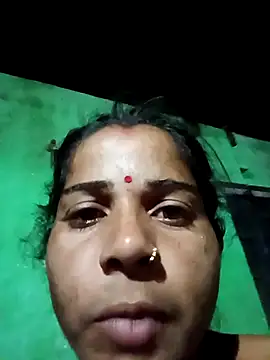 Snapshot of Hot_era chatting on 09-08-25, 03:55 Hot era online show from 09-08-25, 03:55