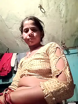 Snapshot of Hot_era chatting on 09-18-25, 02:53 Hot era online show from 09-18-25, 02:53