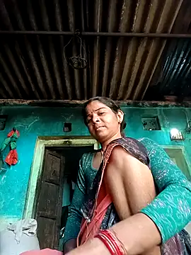 Snapshot of Hot_era chatting on 11-01-25, 03:13 Hot era online show from 11-01-25, 03:13