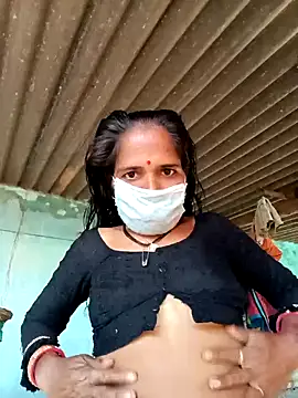 Snapshot of Hot-honi chatting on 10-08-25, 04:14 Hot-honi online show from 10-08-25, 04:14